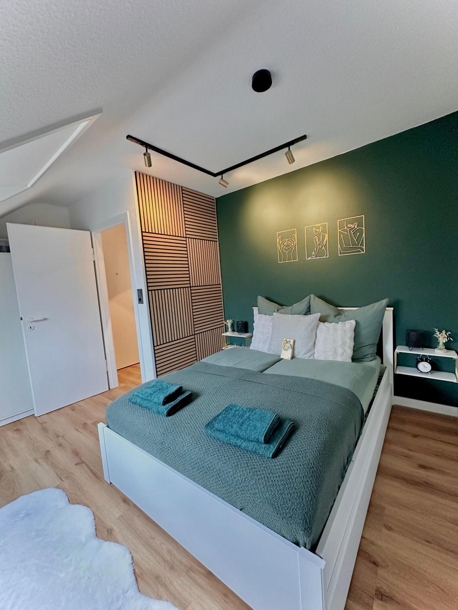 Stilvoll-modern-neu Apartment Meerbusch